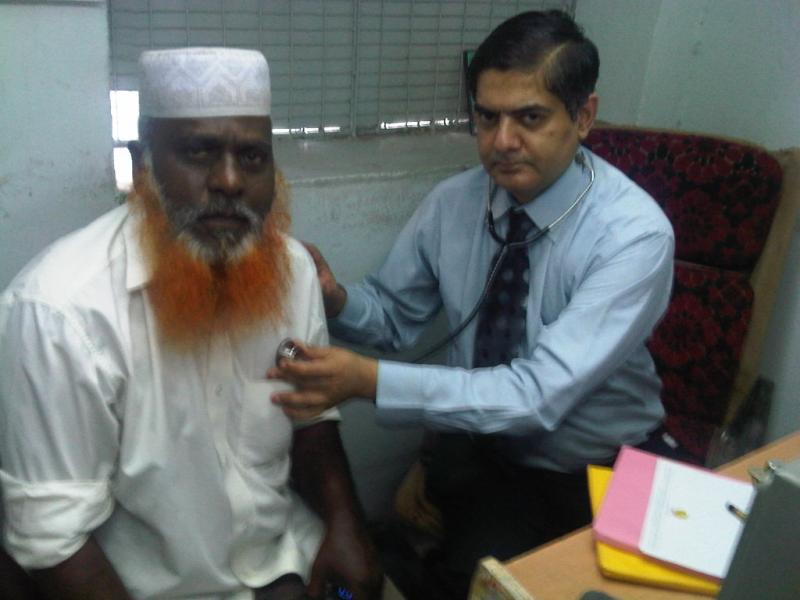 Dr Avinash Dal conducting free health camp